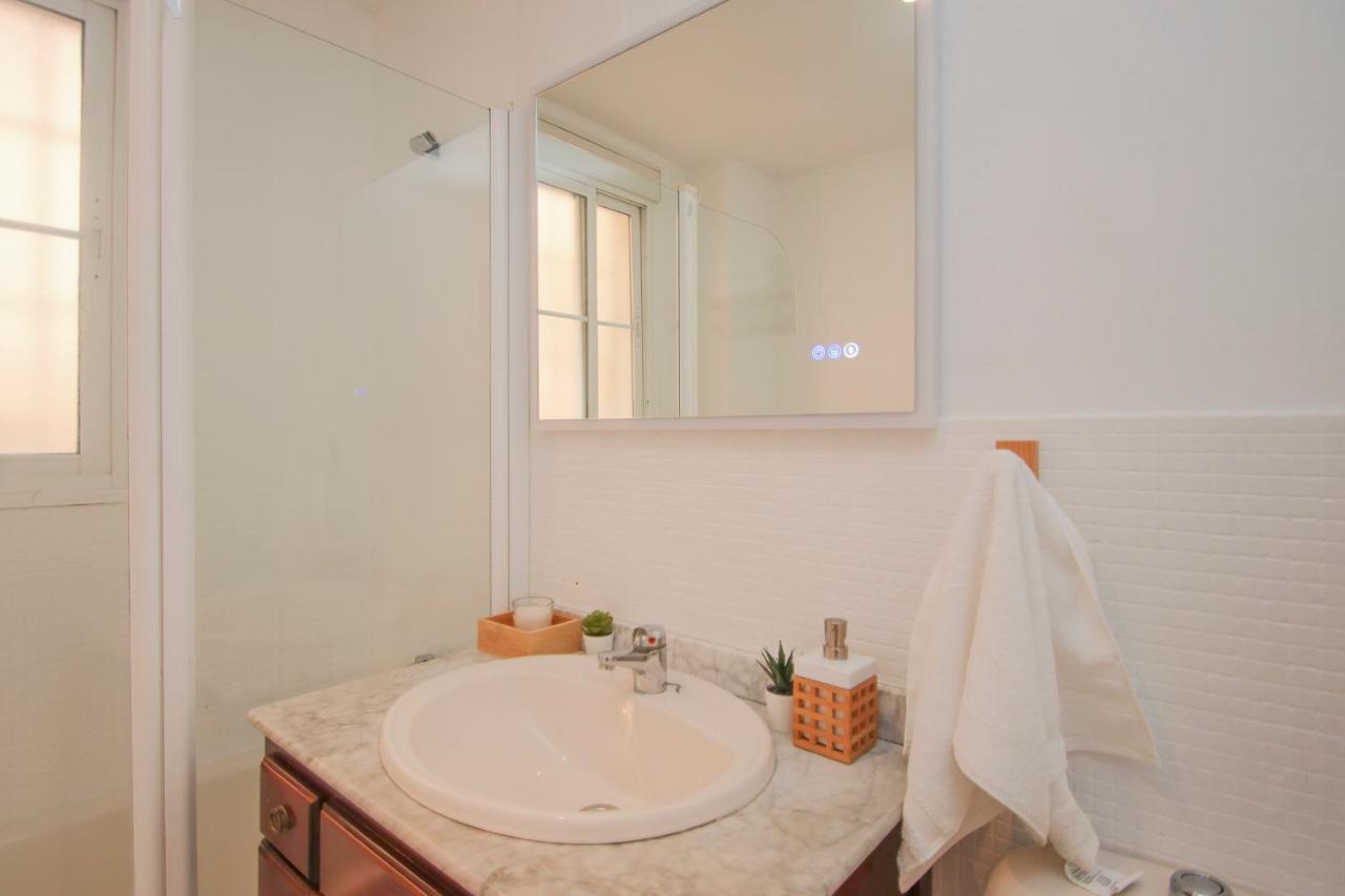 Modern Apt - Luxe Queen Bed - Walk To Isla Magica Σεβίλλη Εξωτερικό φωτογραφία