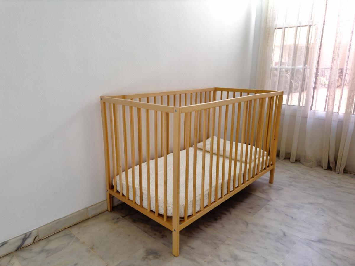 Modern Apt - Luxe Queen Bed - Walk To Isla Magica Σεβίλλη Εξωτερικό φωτογραφία